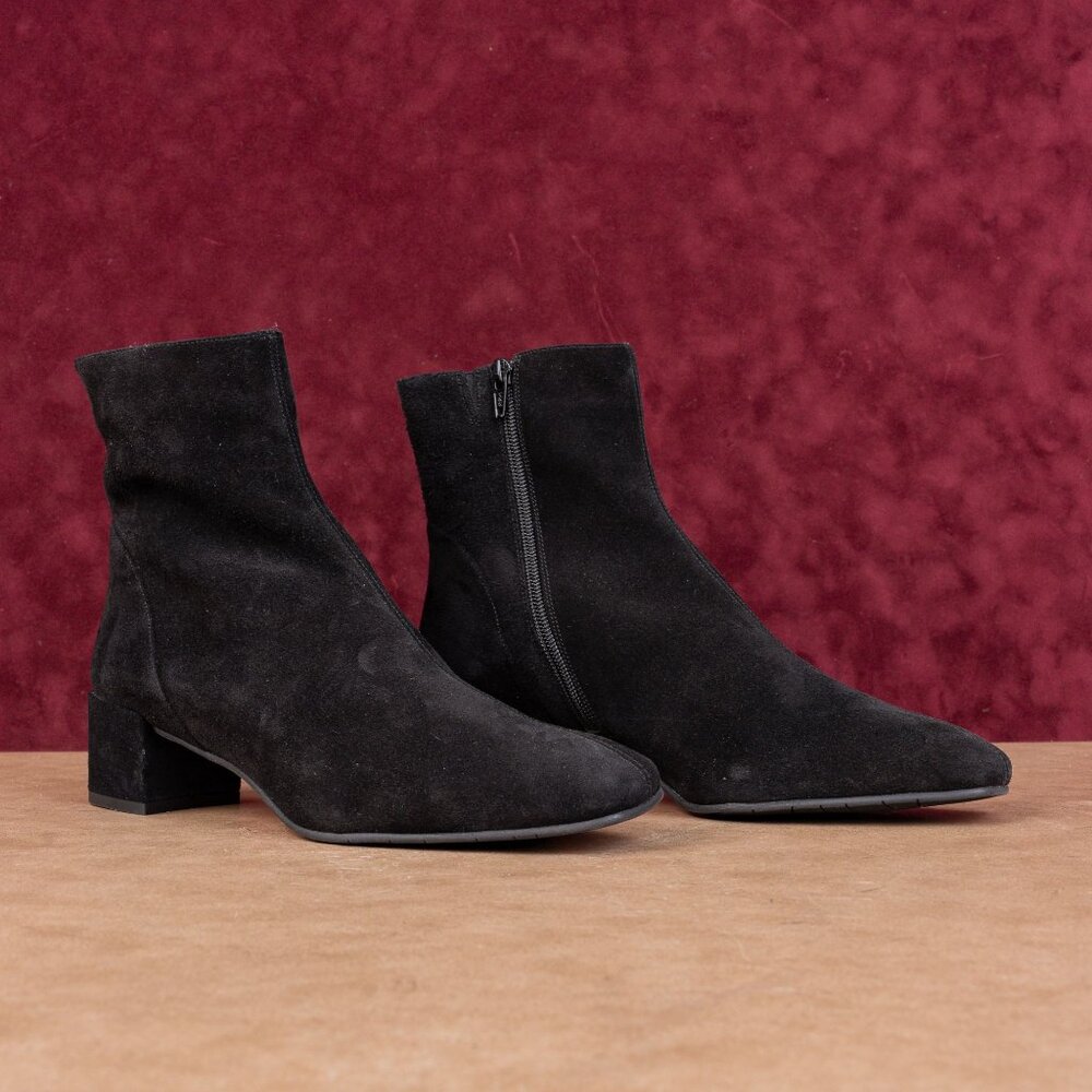 Aquatalia Women Black Italian Weatherproof Suede Zip Ankle Dress Office Boots sz
